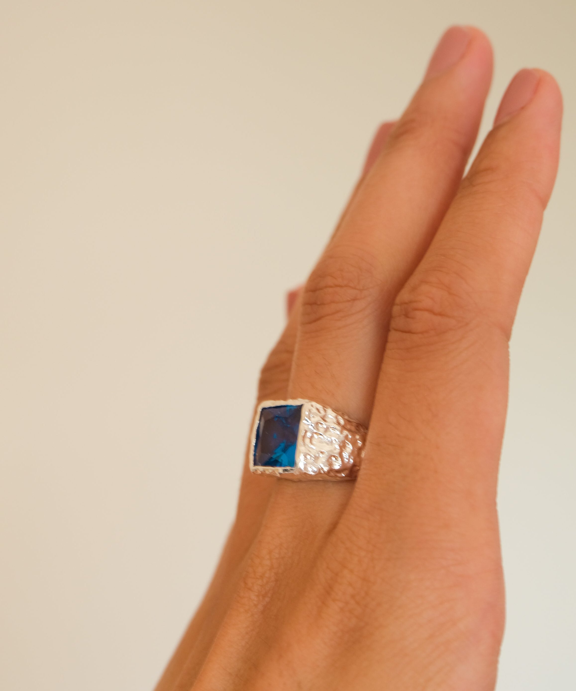 Mestiza Signature Ring - Deep Blue