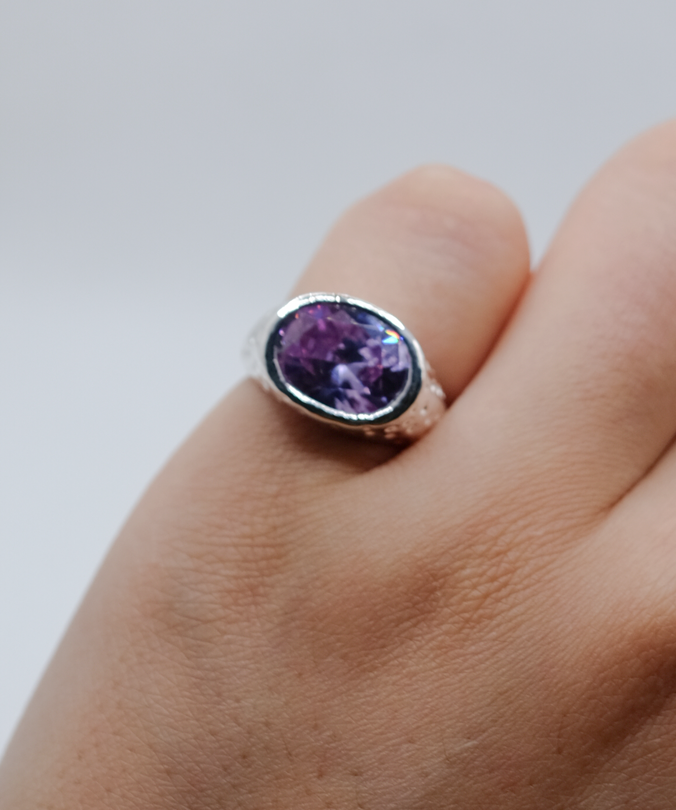 Oval Signature Ring - Lavanda
