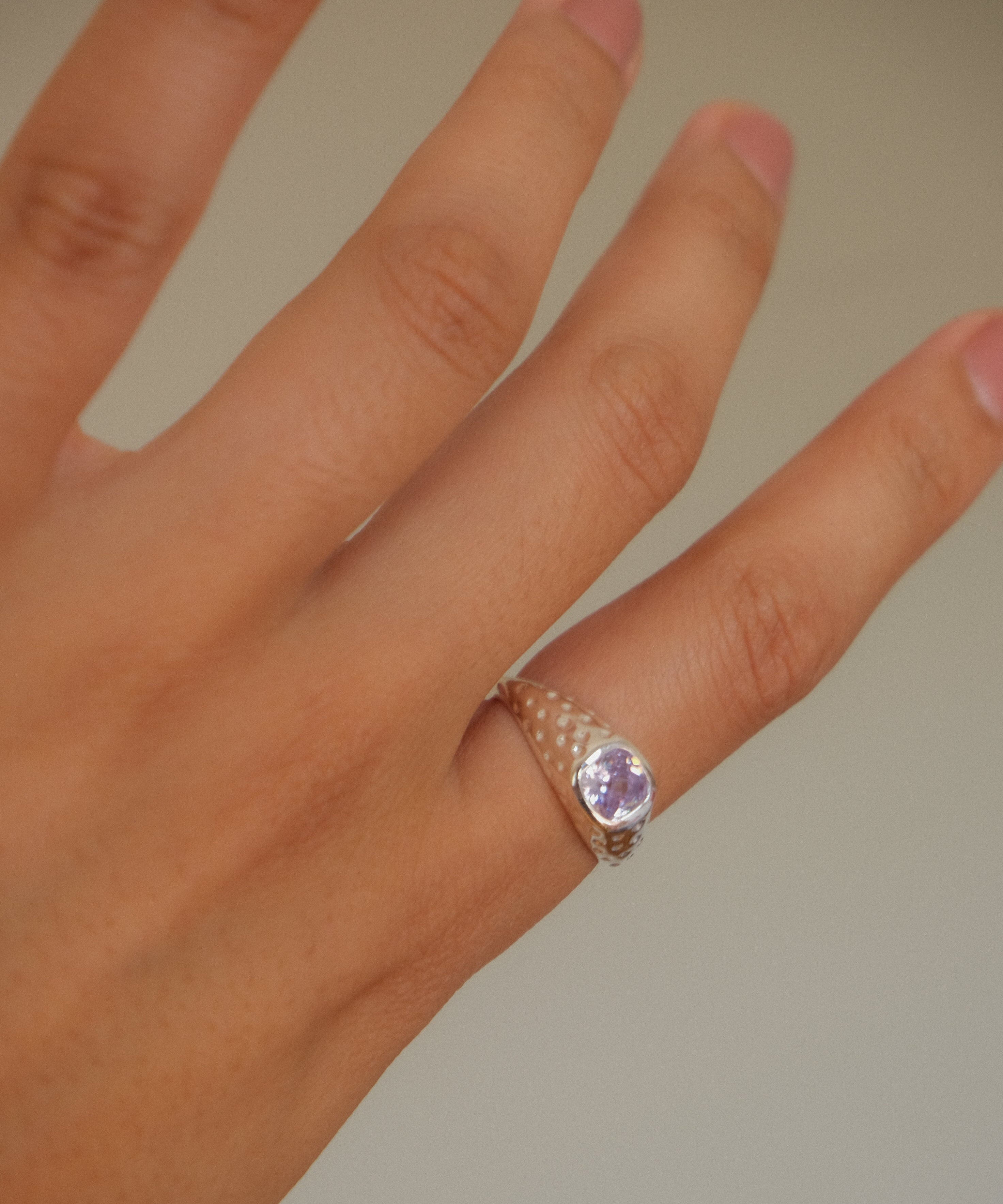 Mini Signature Ring -  Lavanda