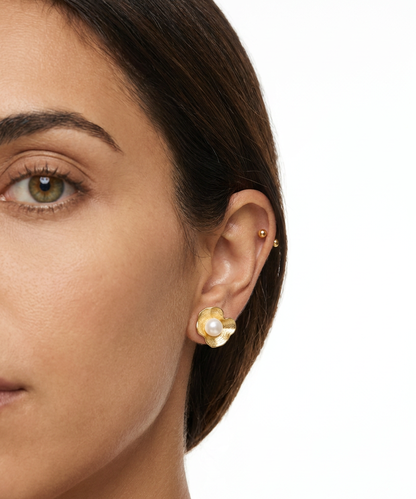 Alba Stud Earrings